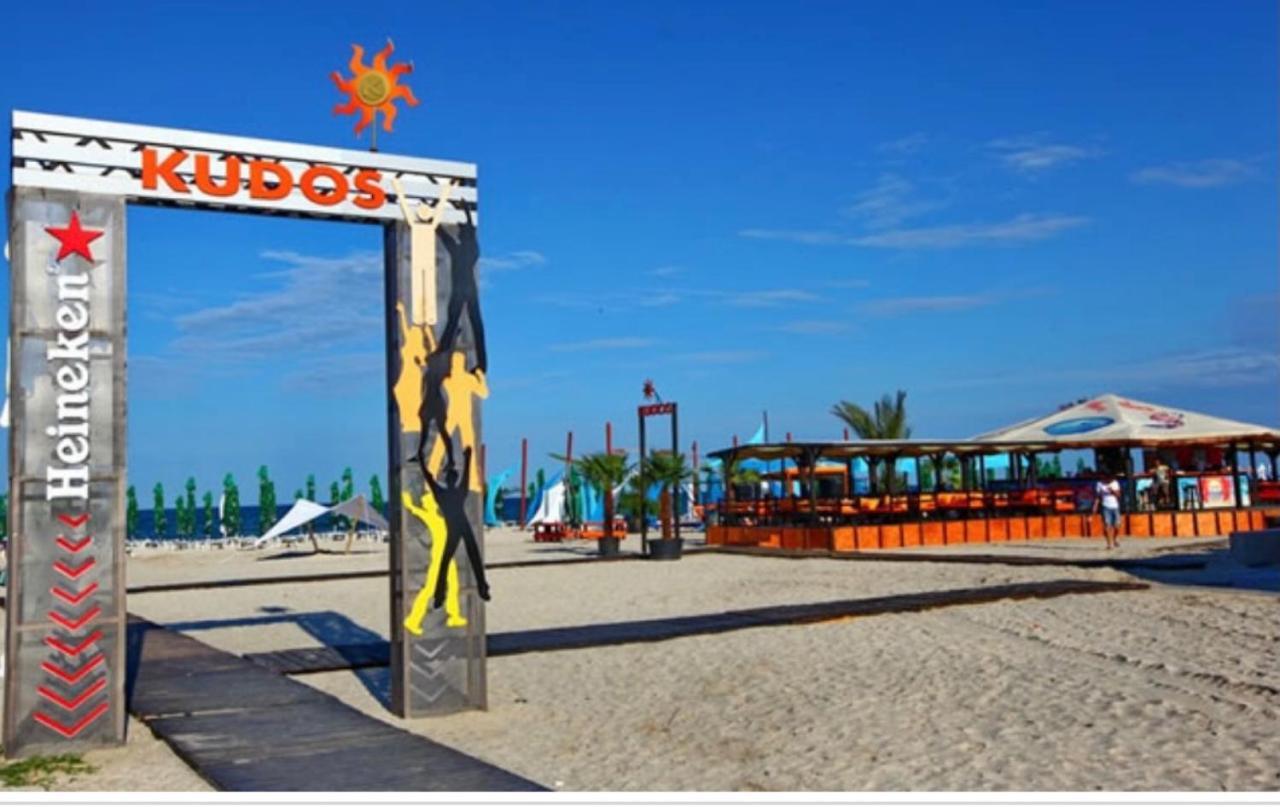 Gota Place Between Lake And Sea Mamaia Ngoại thất bức ảnh