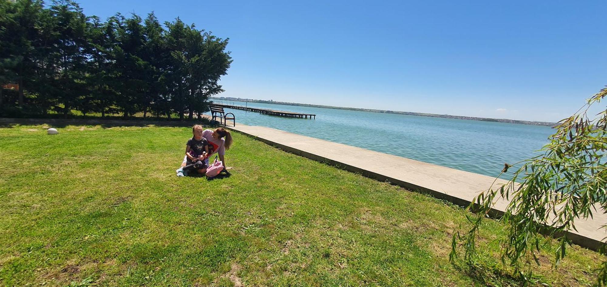 Gota Place Between Lake And Sea Mamaia Ngoại thất bức ảnh